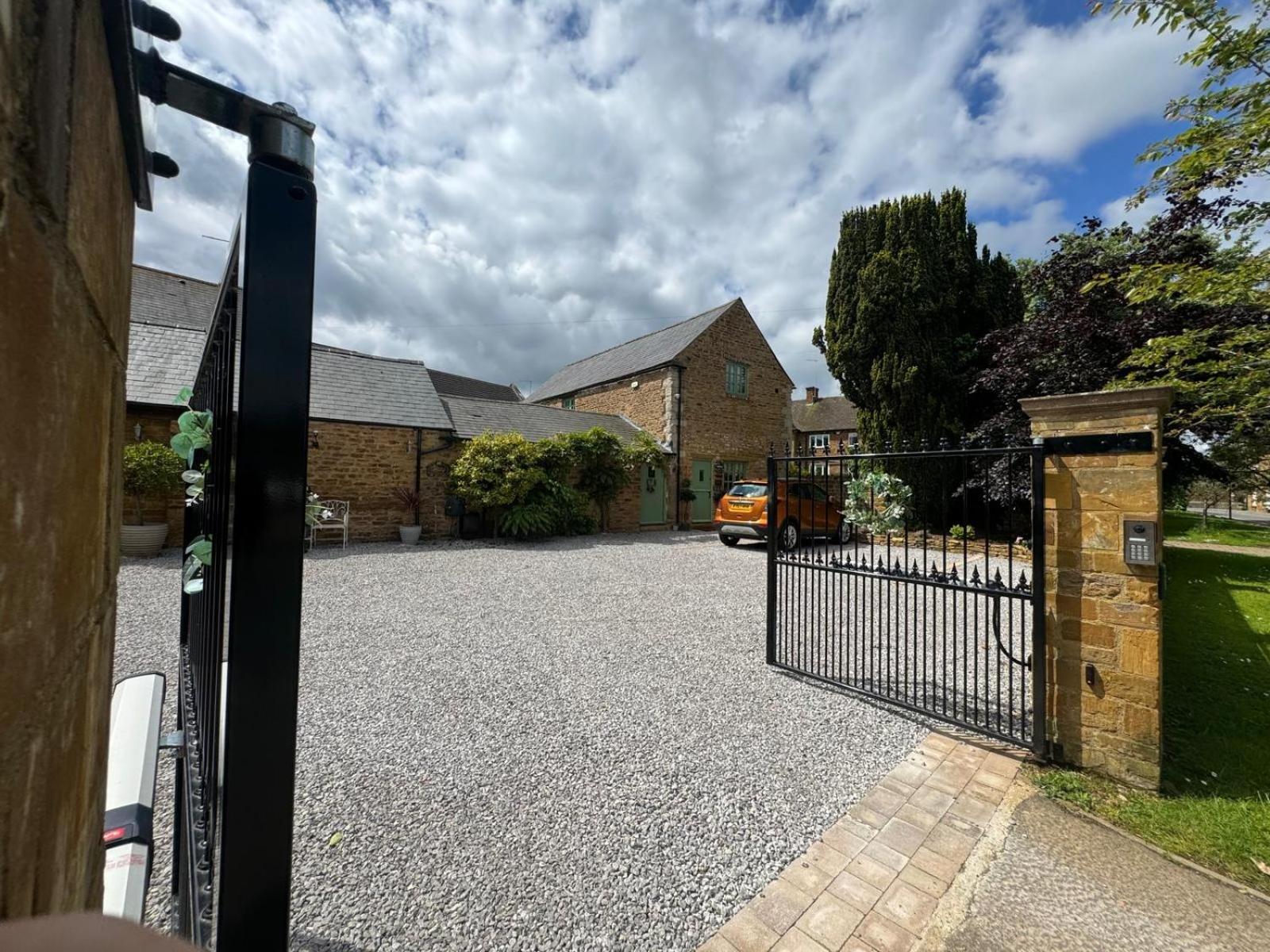 Homestay The Old Stables Northampton
